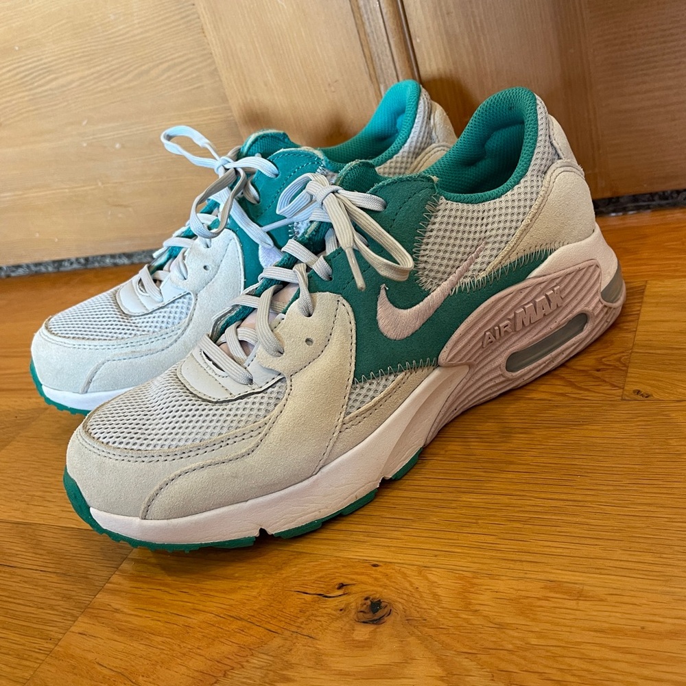 Nike Air Max Excee Shoes in Green and White
